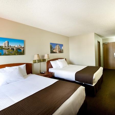 Riviera Motor Inn Saskatoon Buitenkant foto