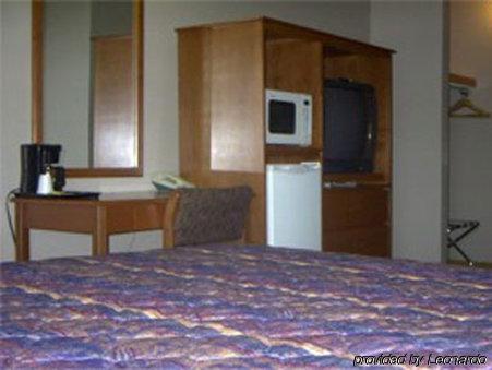 Riviera Motor Inn Saskatoon Kamer foto