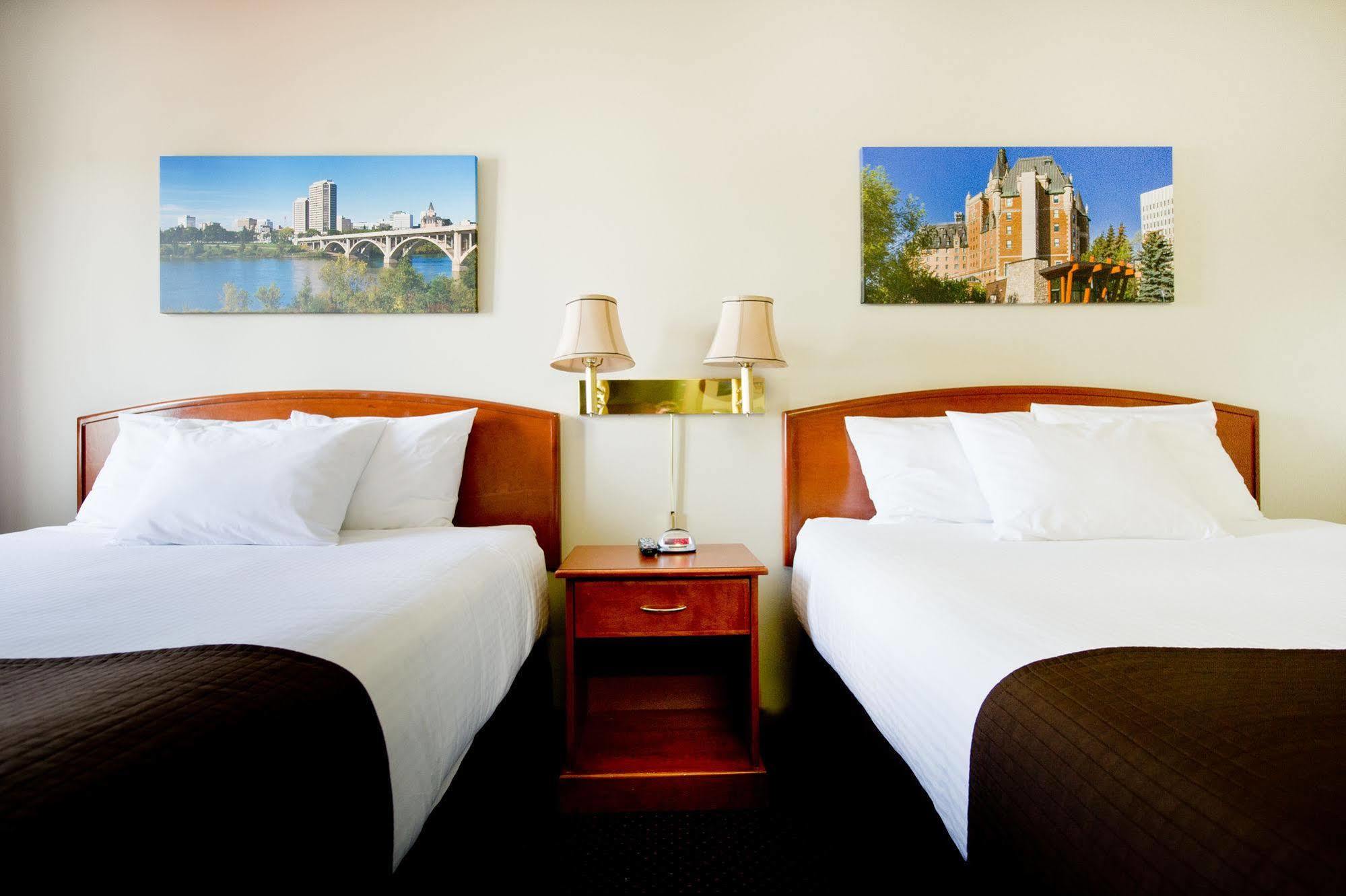 Riviera Motor Inn Saskatoon Buitenkant foto